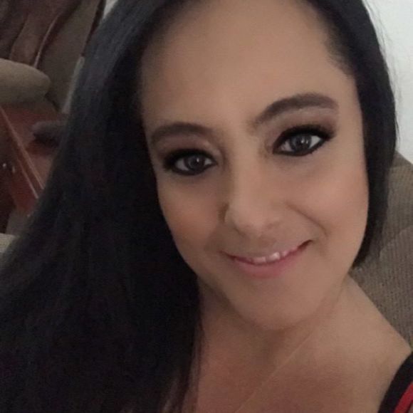 Meet your Posher, Adrienne - Picture 1 of 1